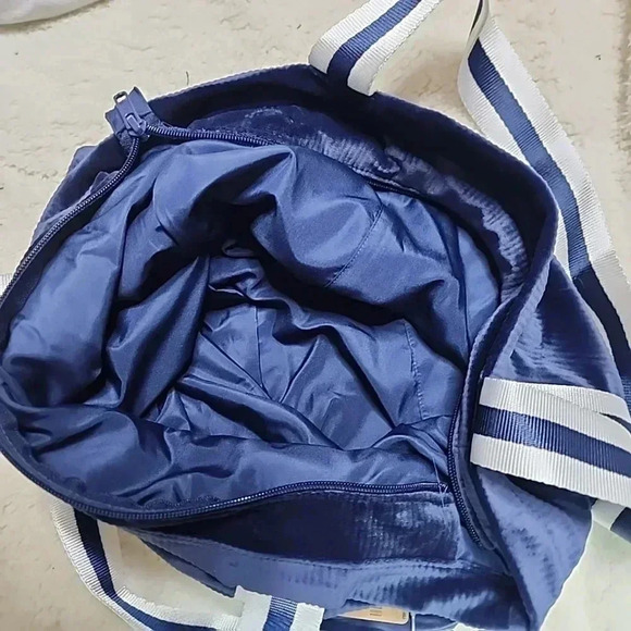 Victoria's Secret Pink Velour Blue and white tote bag. Rare..Nwt - Picture 7 of 7